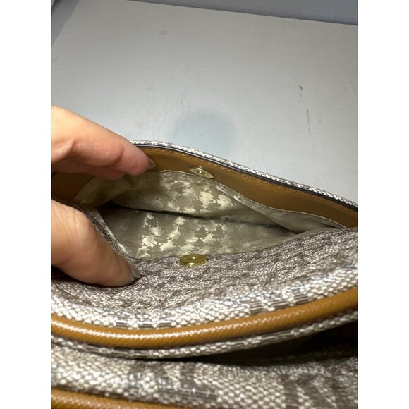 Karl Lagerfeld Paris Crossbody Purse Camera Bag MSRP $178 Modern City Artsy Logo - Picture 13 of 15